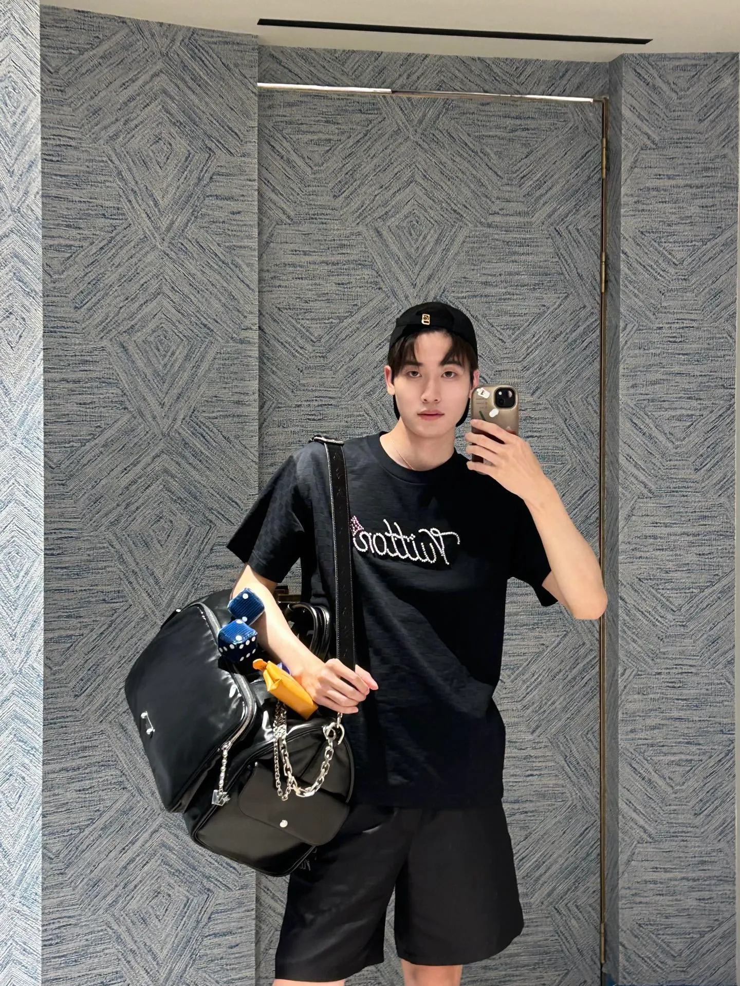 Louis Vuitton/Louis Vuitton suffix beaded checkerboard short sleeves